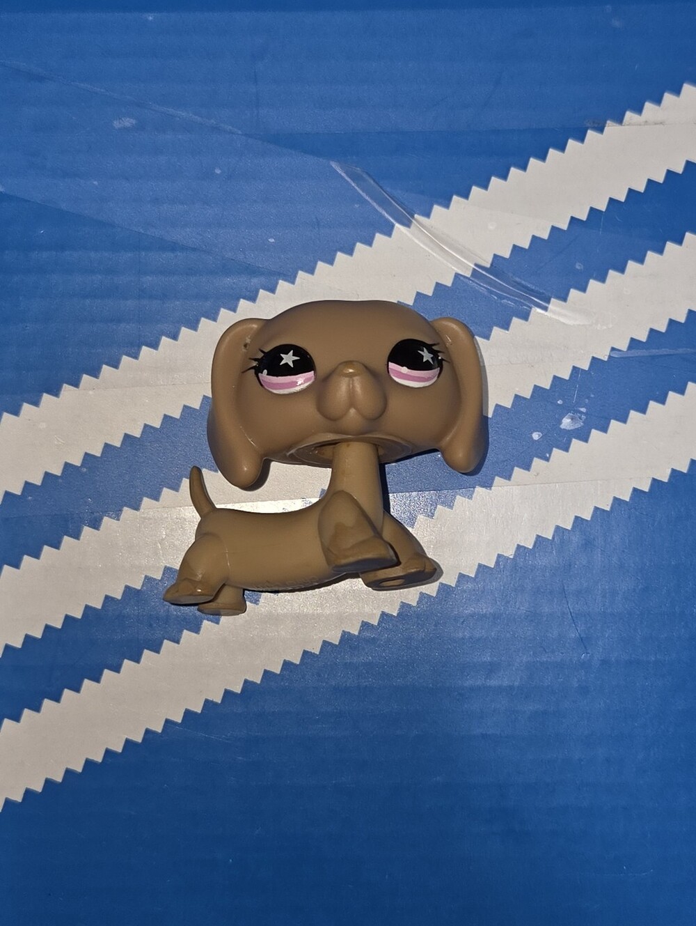 Littlest Pet Shop LPS Brown Dachshund Small Pet Figure - Collectible Toy